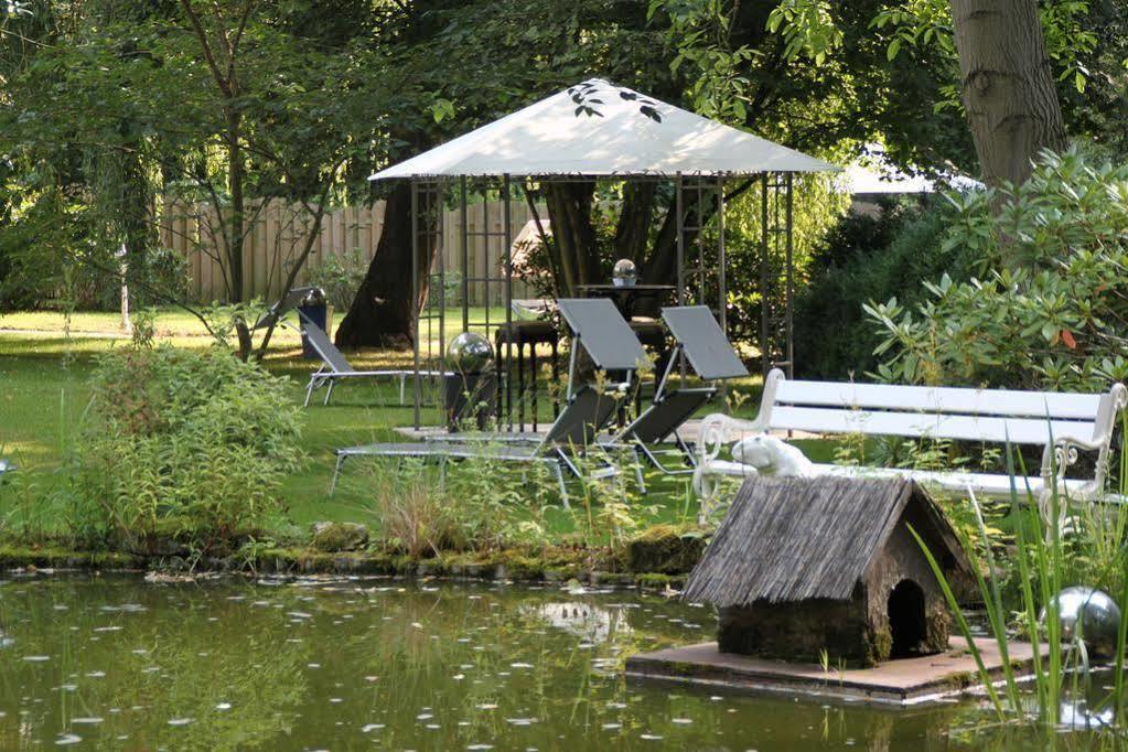 Hotel Villa Konigin Luise バート・ピルモント エクステリア 写真